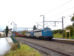 V 170 1125 und V 170 1131 am 16.10.2004 bei der Durchfahrt mit einem Leerzug in Wecker, Luxembourg