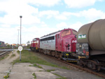 neg 04 und neg MY 1154 am 13.05.2005 mit Zug FX 7280 in Niebll