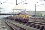 Lok 1603 mit Lok 1810 am 03.04.1992 mit Zug 42921 in Luxembourg Sd